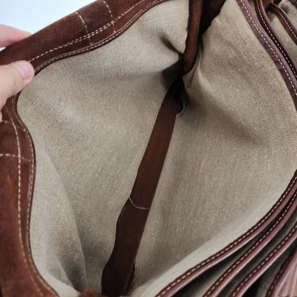 Classic Tan Leather Briefcase - Picture 9 of 16